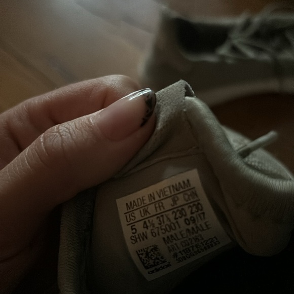 Pharrell Williams blue and gray sneakers - Picture 7 of 7